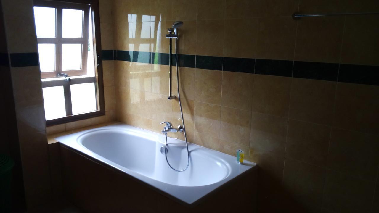 White Horse Inn Kabale Εξωτερικό φωτογραφία
